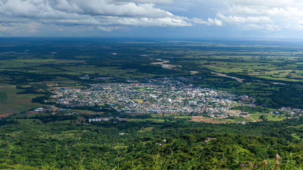 Vistas panorámicas desde el Cerro de la Cruz ubicado en el departamento de Casanare // ruta65.co