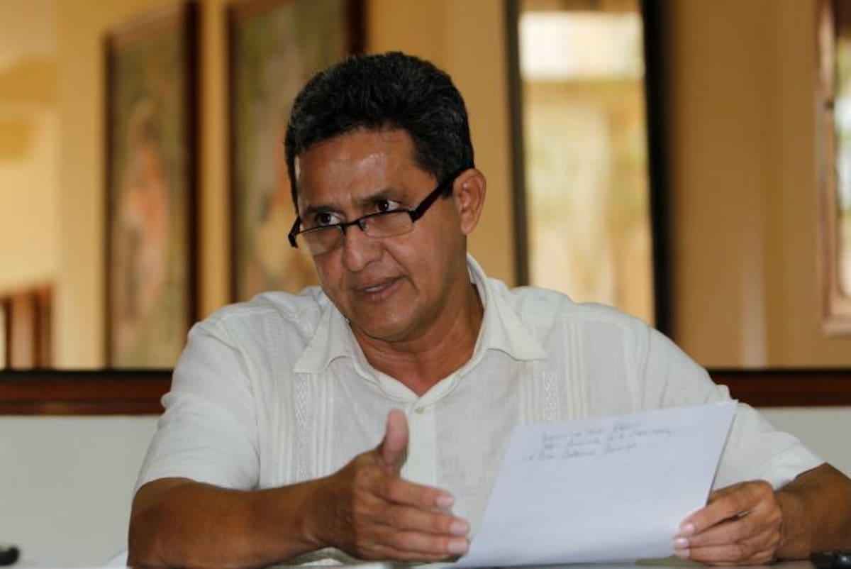 César Cárcamo, veedor.