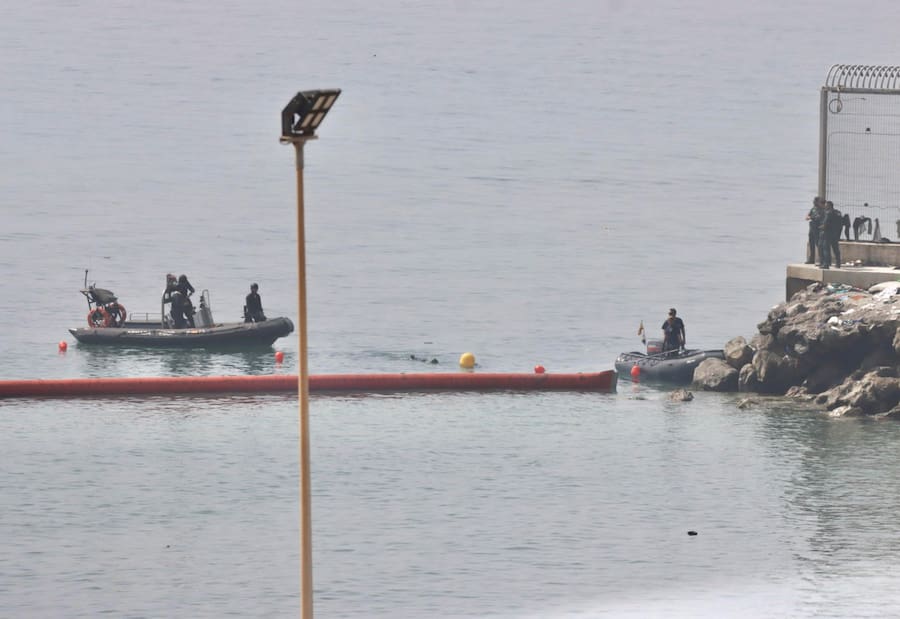 Gobierno de España toma control del puerto de Ceuta para acoger migrantes