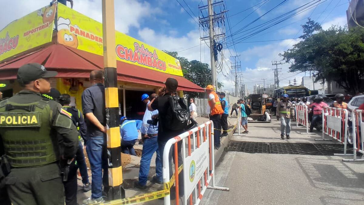 El DATT colocó vallas para no afectar el proceso de desmonte de panadería en Chambacú. // Foto: Julio Castaño.