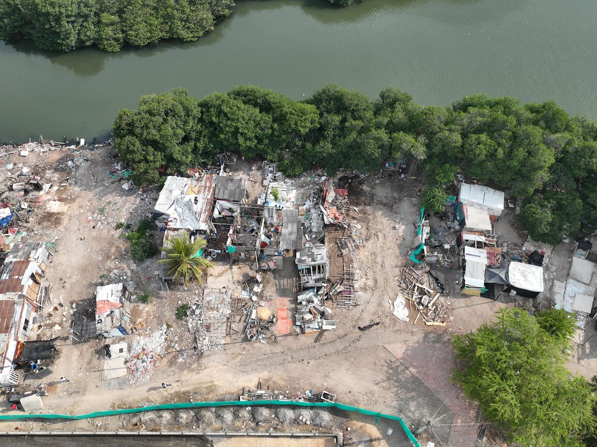 El alcalde Dumek Turbay señaló que faltan 20 familias para ser reubicadas de las pesebreras de Chambacú. // Foto: Cortesía - Alcaldía de Cartagena.