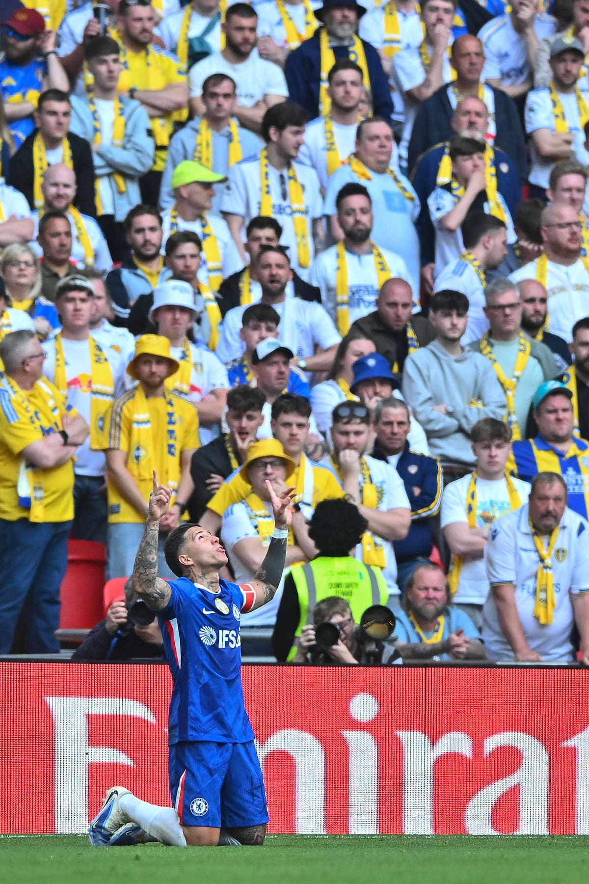 Enzo Fernández anotó el tanto de la victoria para Chelsea en la semifinal de la FA Cup contra Leeds United. //Foto, EFE: VINCE MIGNOTT