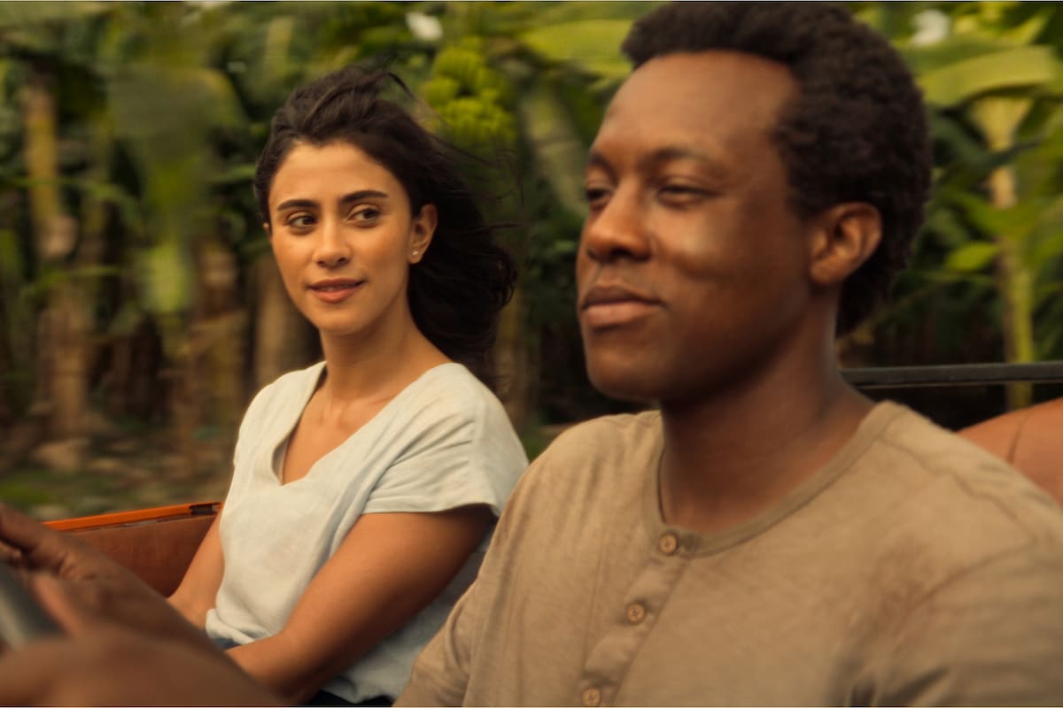 Meme junto a Mauricio Babilonia. // (Colprensa-Netflix).