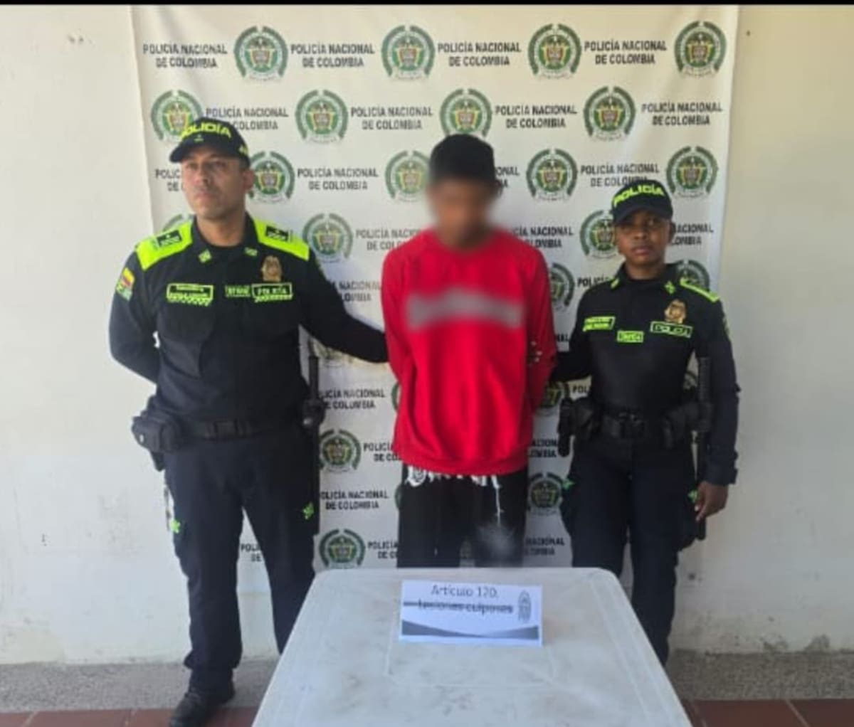 Patrullajes, registros y controles permitieron la captura de cinco personas en diferentes sectores de Magangué. // FOTO: POLICÍA DE BOLÍVAR.