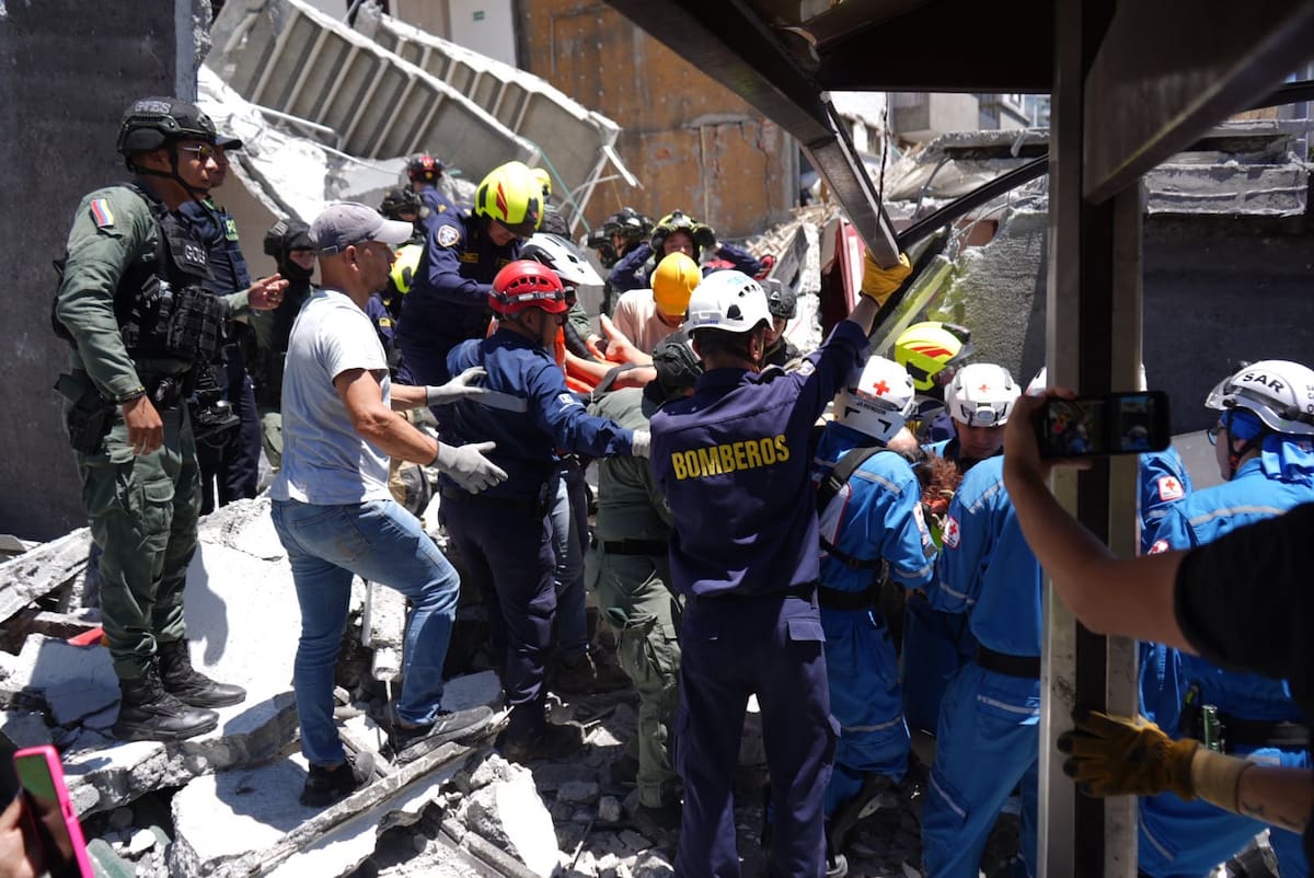 Gobierno anuncia soluciones inmediatas y a corto plazo tras terremoto en Risaralda. // Foto: Colprensa - Santiago Álvarez.