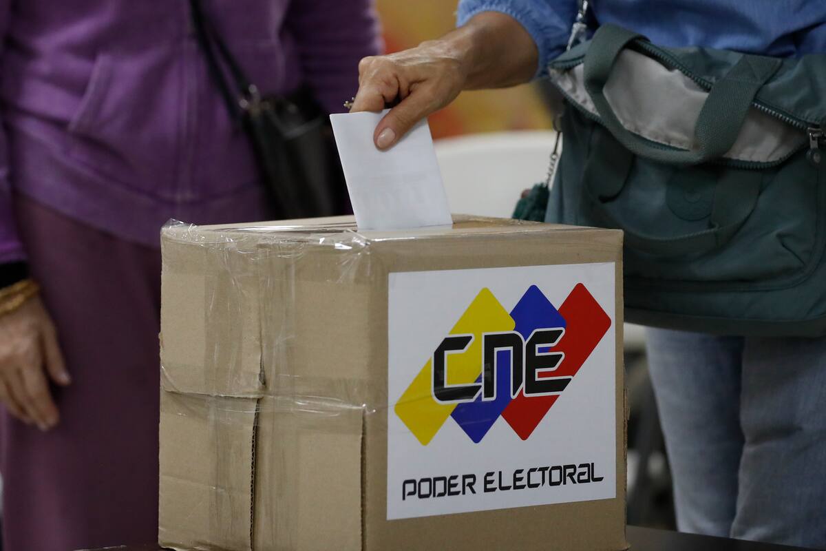 Atención: Se cierran las urnas en Venezuela y comienza el escrutinio de votos