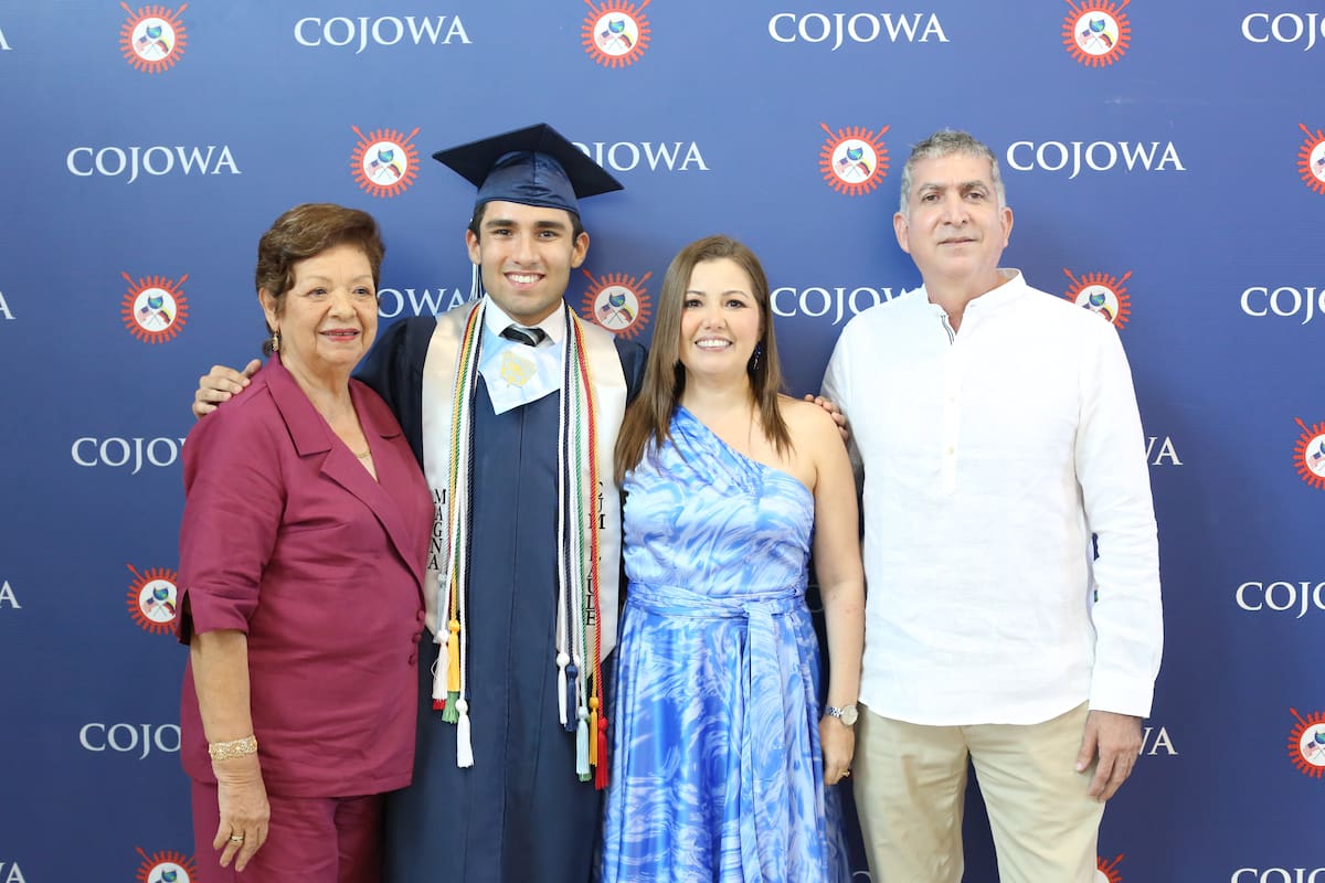 Clavis Florez, Jaime Lesmes, Diana Meola y Jaime Lesmes.