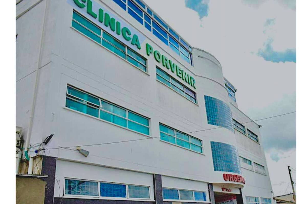 Sicarios llegaron como servidores públicos y disparan contra madre y su hijo