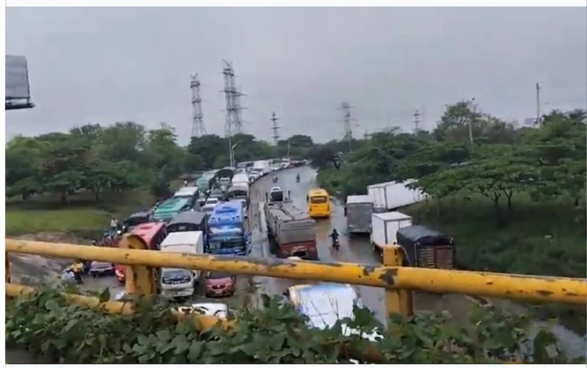 Las autoridades de tránsito de Barranquilla y Soledad coordinan desvíos por desplome de un tramo del puente de la Calle 30.