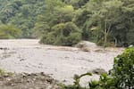 Emergencia en Guayabetal: lluvias derriban puente sobre corredor vial