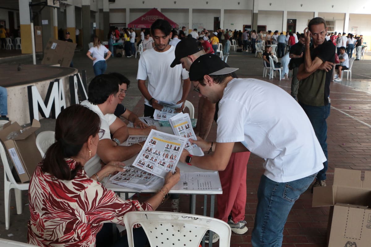 La participación ciudadana en las elecciones presidenciales alcanzó un porcentaje récord del 57,9 %. // Foto: EFE- Mario Caicedo.