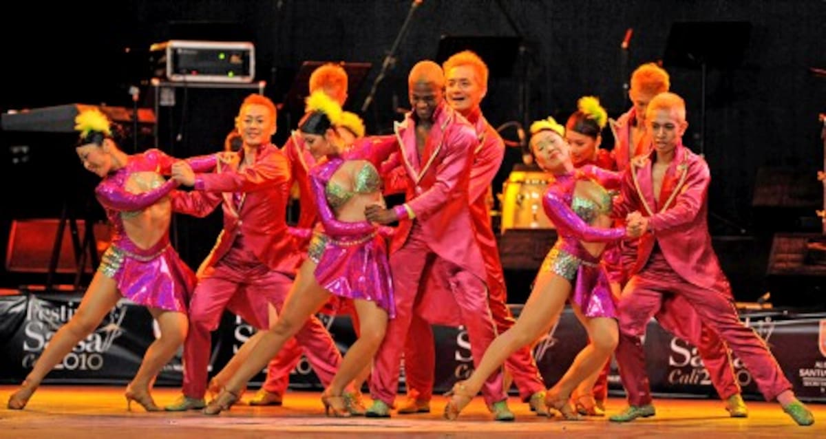 Se desarrollarán todo tipo de competencias de baile en pareja y de grupos.