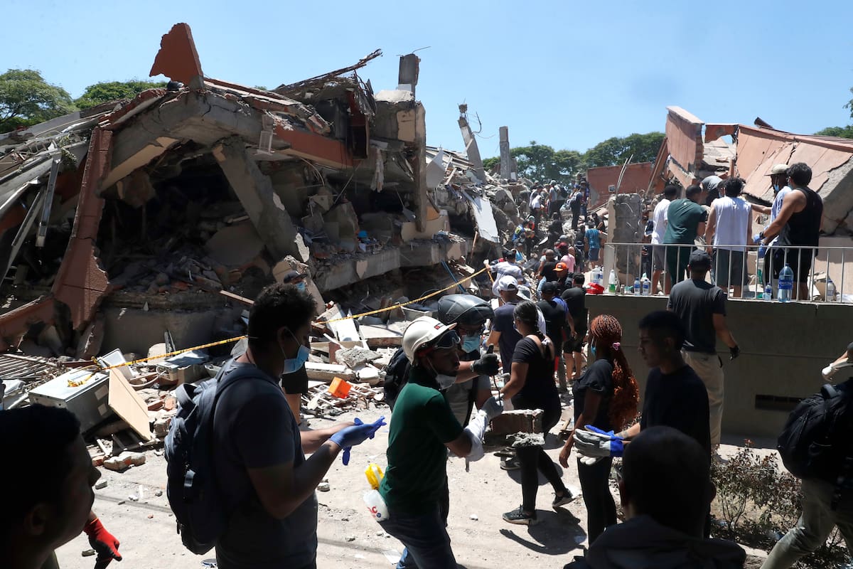 Colombia declara "desastre nacional" tras reportar al menos 71 muertos por el terremoto. // Foto: EFE/ Ernesto Guzmán Jr