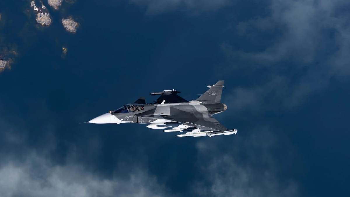 Colombia firma un contrato con la compañía sueca Saab para comprarle 17 cazas Gripen. // Foto: Colprensa.