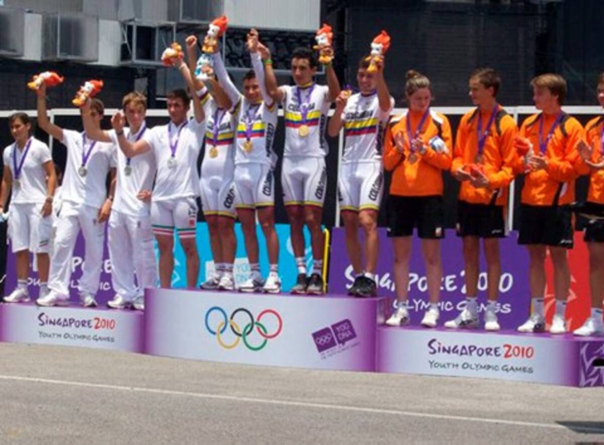 Colombia ganó medalla de oro en los Juegos Olímpicos Juveniles Singapur 2010. (Colprensa-foto tomada de www.ciclismodecolombia.com)