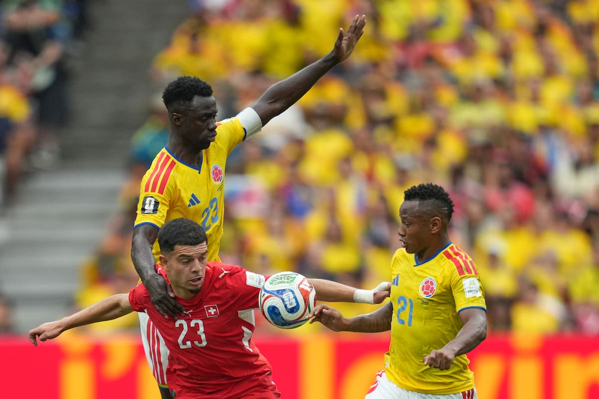 Suiza y Colombia no se sacaron ventajas y terminarán en los penales el duelo por octavos de final. //Foto, AP: Abbie Parr