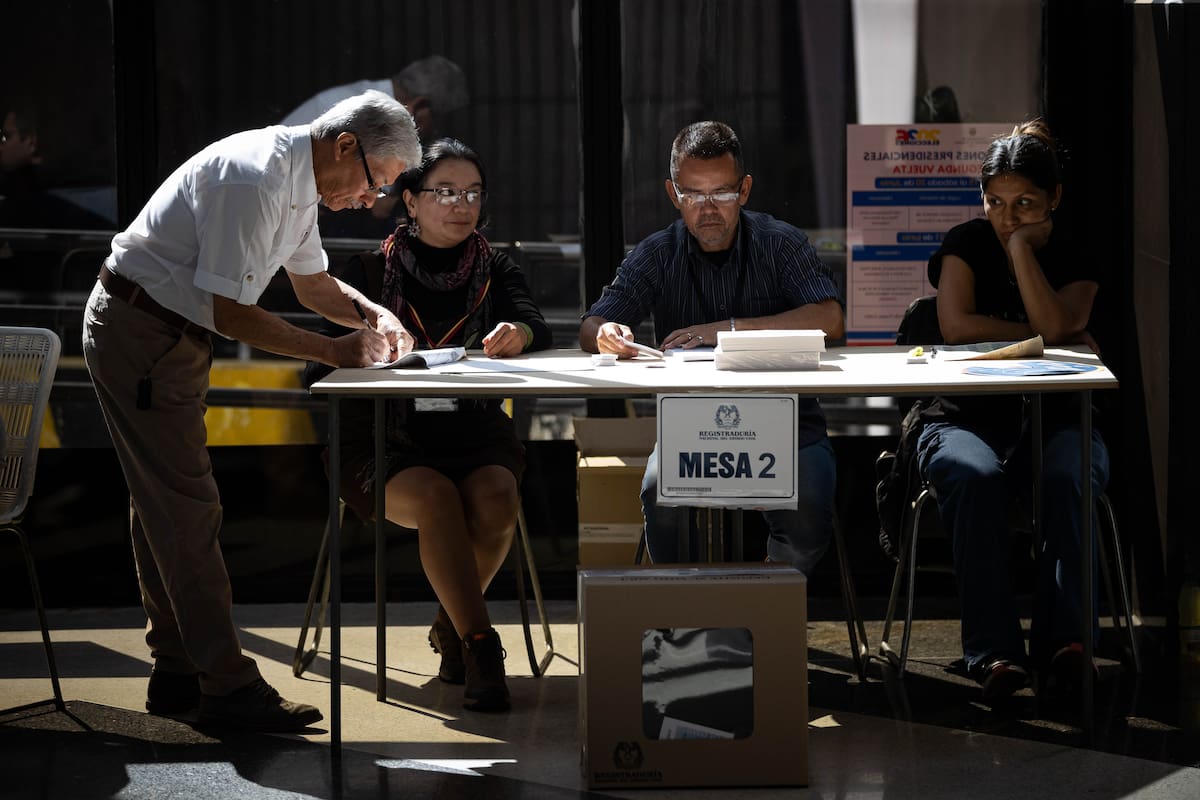 Cepeda logró votaciones históricas en municipios bajo observación. // Foto: EFE/ Ronald Peña.