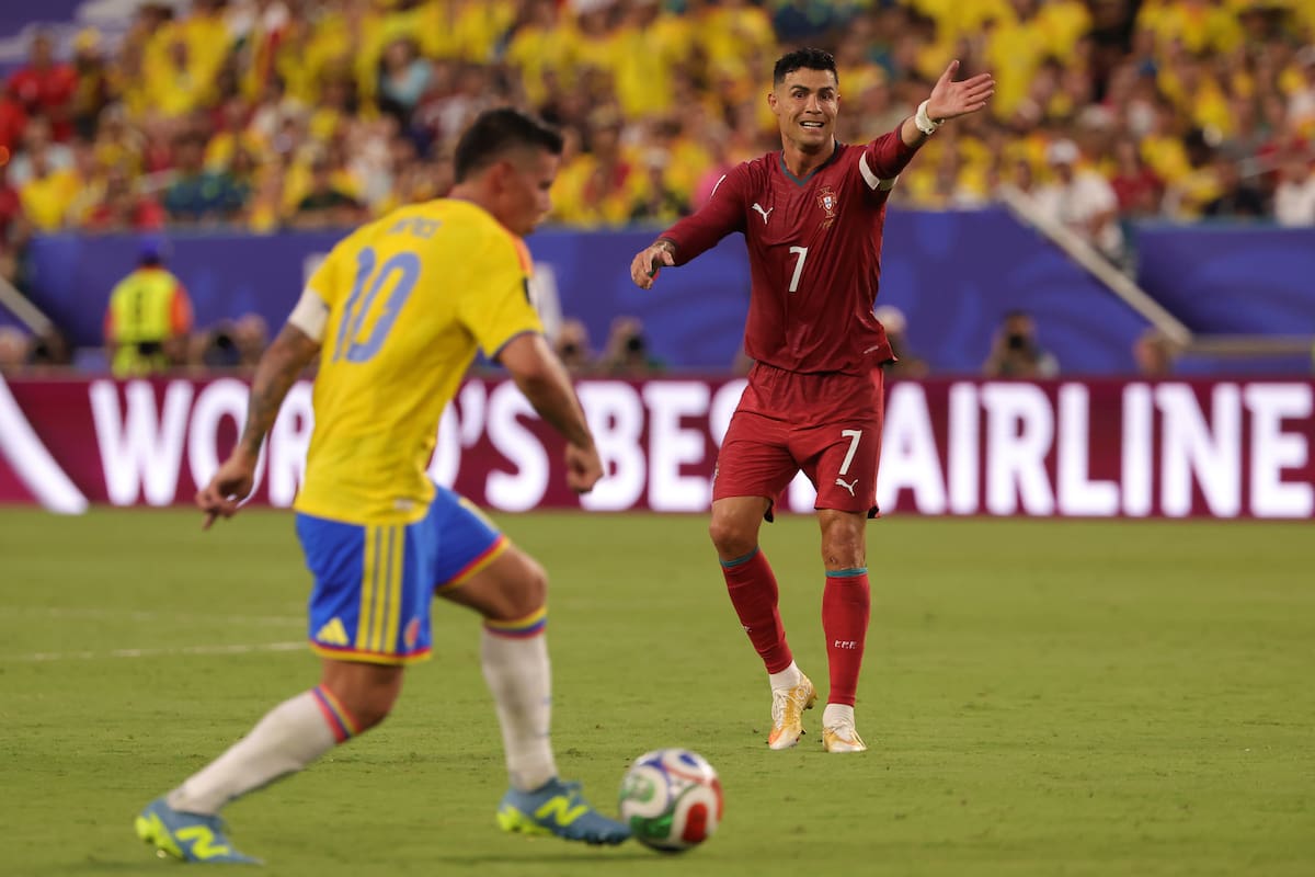 Video: el emotivo reencuentro entre James Rodríguez y Cristiano Ronaldo en el Mundial