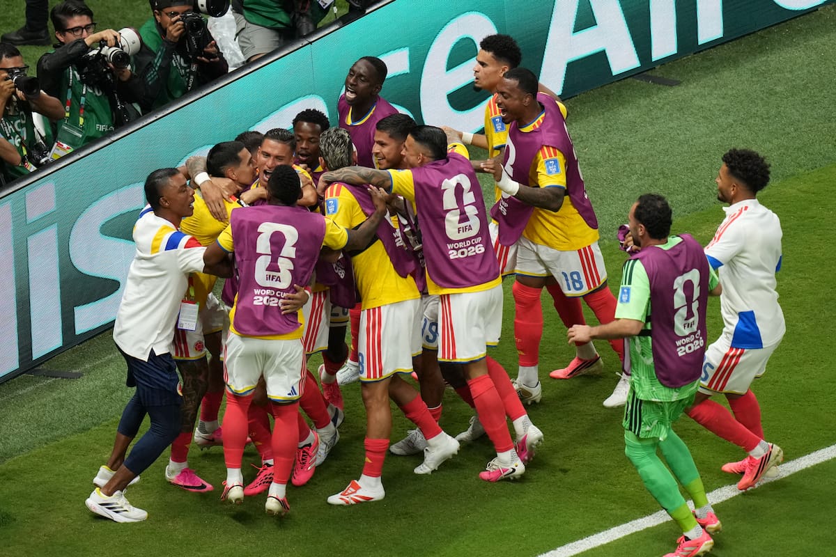Colombia clasificó de forma anticipada a los dieciseisavos de final del Mundial. //Foto, AP: Silvia Izquierdo