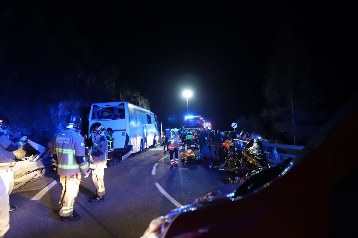 Colombianos relataron los momentos de pánico tras el accidente del autobús en los Pirineos, Francia. //EFE