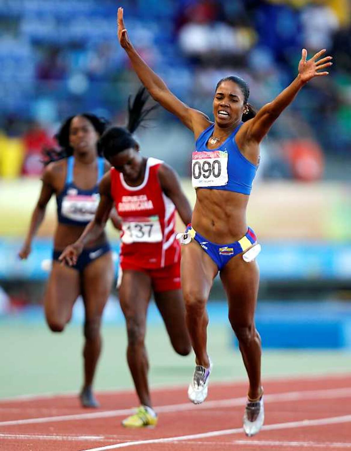 María Princesa Oliveros le dio a Colombia la segunda medalla de oro del atletismo de los Juegos Panamericanos de Guadalajara-2011, al ganar los 400 m con vallas. AP