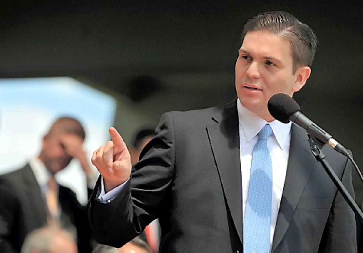 El ministro de Defensa, Juan Carlos Pinzón, dijo que se trata de expertos nacionales e internacionales en el tema de seguridad. AFP GUILLERMO LEGARIA