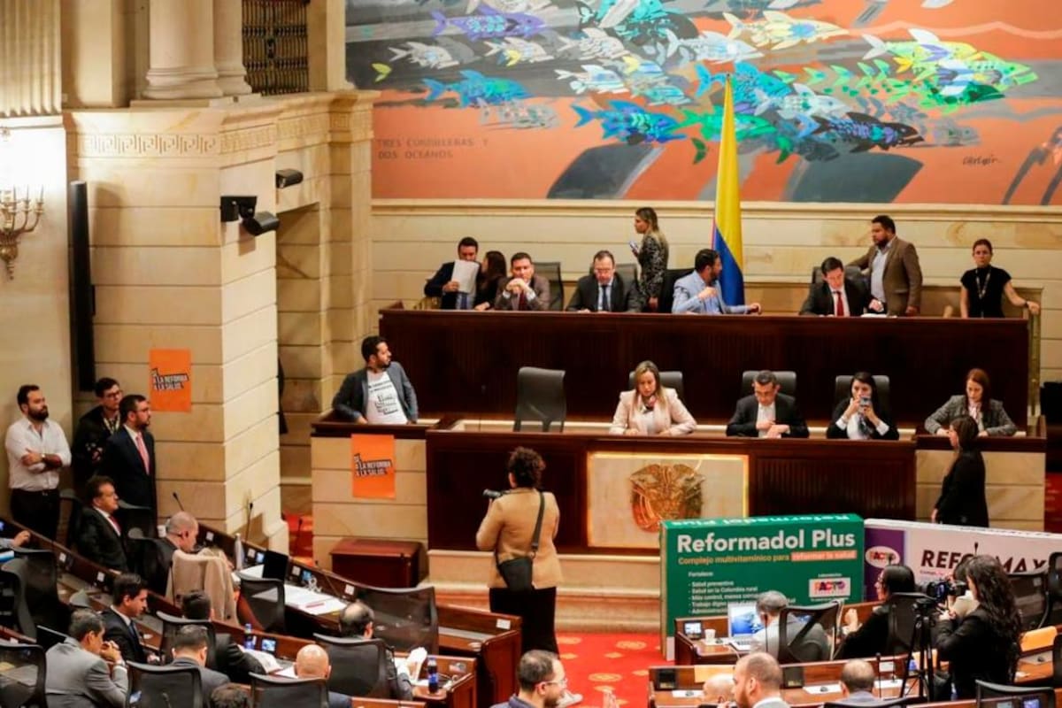 ¡Atención! Aprobada ponencia del Gobierno en reforma a la salud