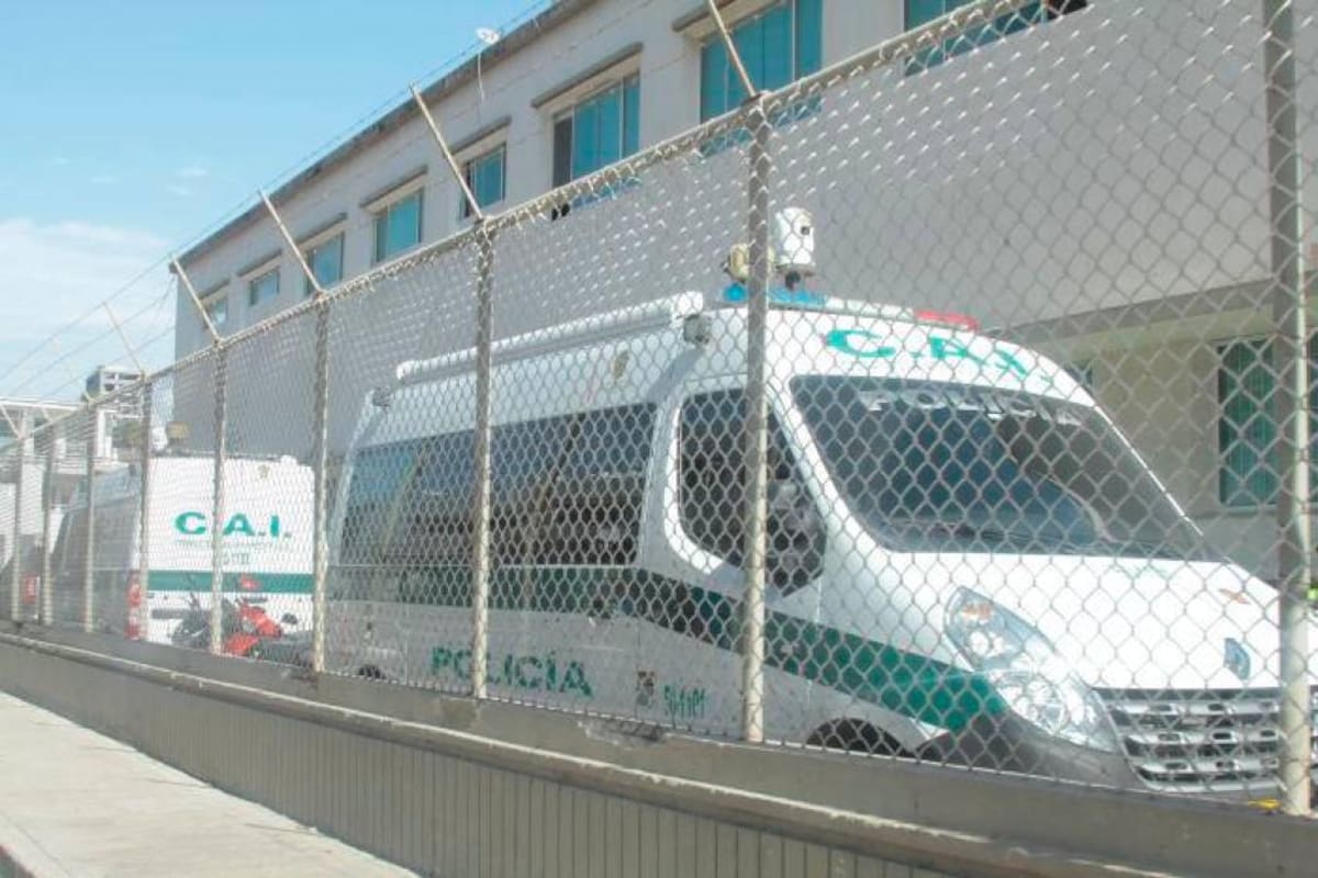 Casa por cárcel a subintendente de la Policía de Cartagena por exigirle dinero a un auxiliar