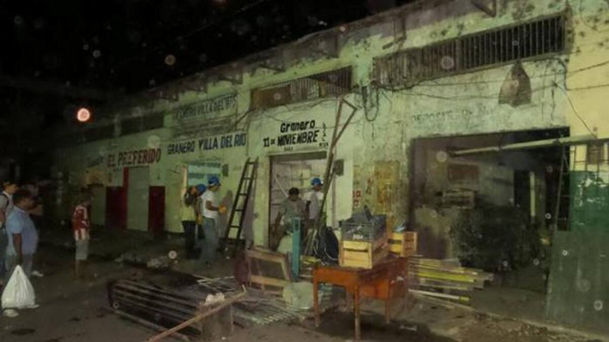 Los vendedores del antiguo Idema fueron desalojados por el mal estado del viejo edificio. CORTESÍA/