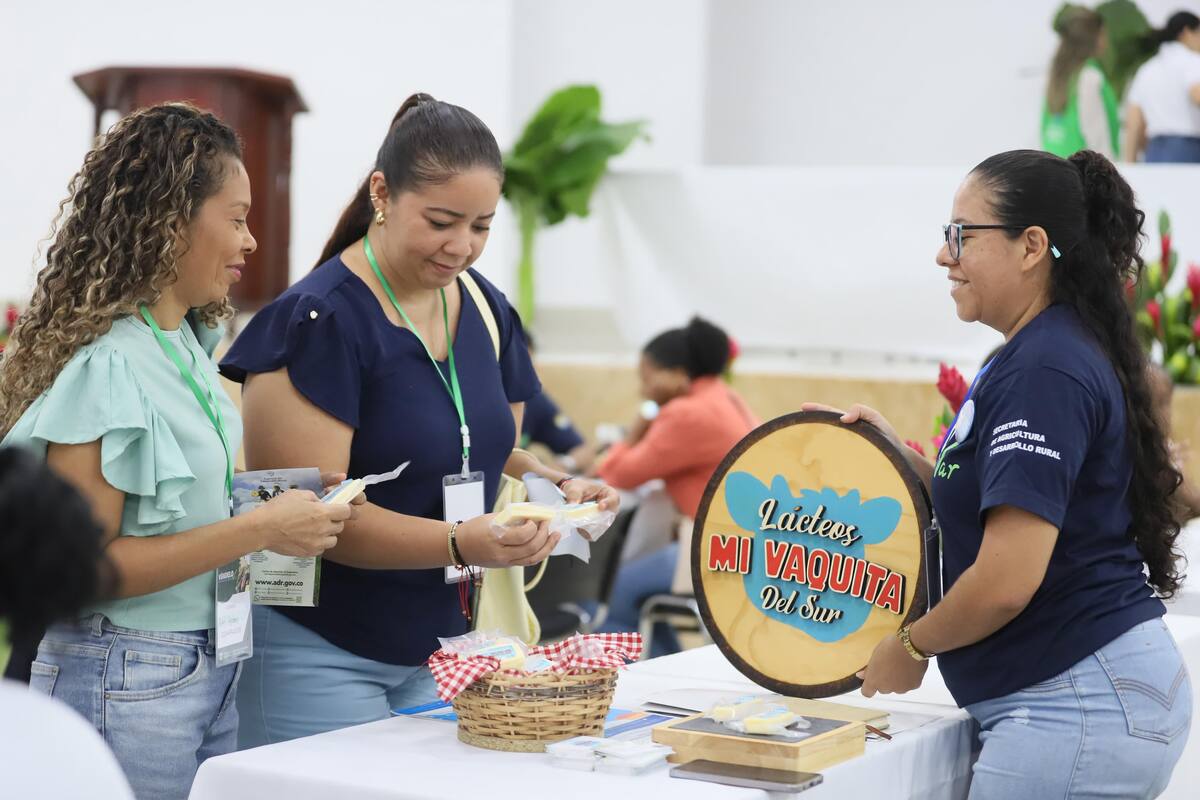 La Gobernación de Bolívar realizará un seguimiento mensual a estos acuerdos para garantizar su cumplimiento y sostenibilidad. // Foto: Cortesía - Gobernación de Bolívar.