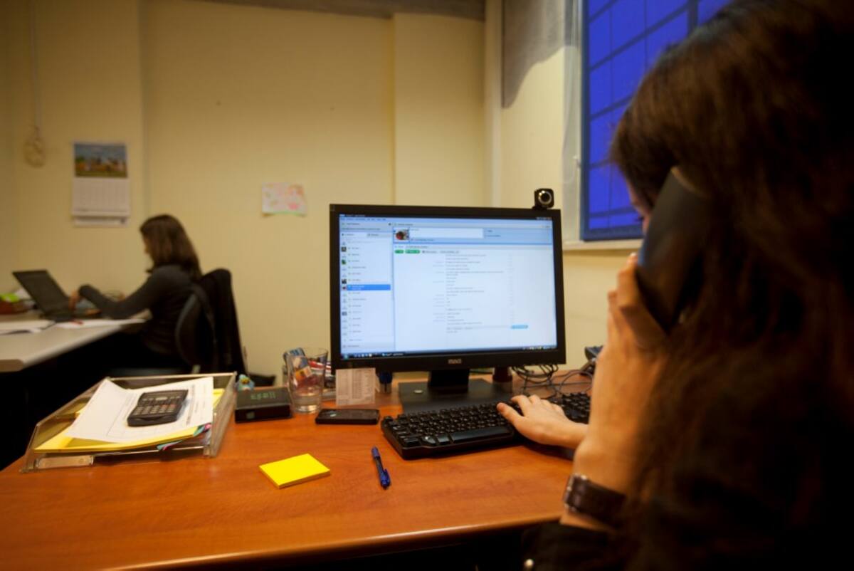 Trabajando.com y Universia cuentan con cerca de 12 millones de currículos y miles de millones de vacantes de empleo disponibles. Colprensa