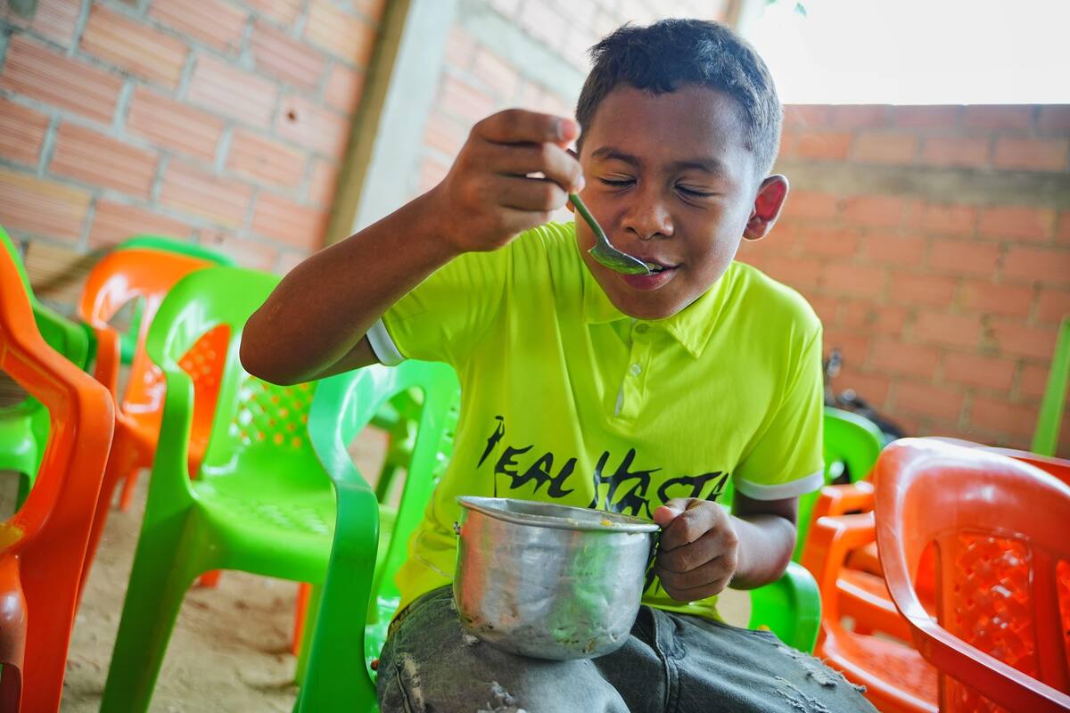 Con alegría y entusiasmo, los niños de los barrios Versalles, Buenos Aires, San Pablo, Los Comuneros, Primero de Mayo, La Esmeralda y El Progreso, en Magangué, se unieron para cantar las tradicionales melodías “Ángeles somos”