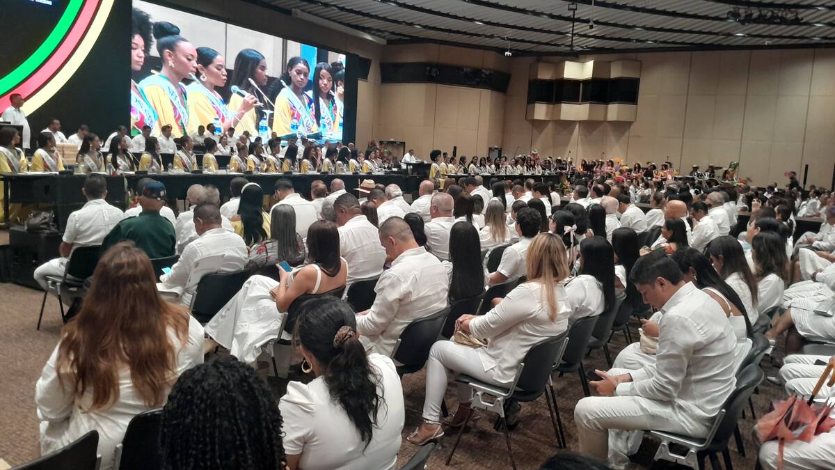 Concejo de Cartagena celebró sesión solemne en honor a los 213 años de independencia.// Foto: Julio Castaño- El Universal.