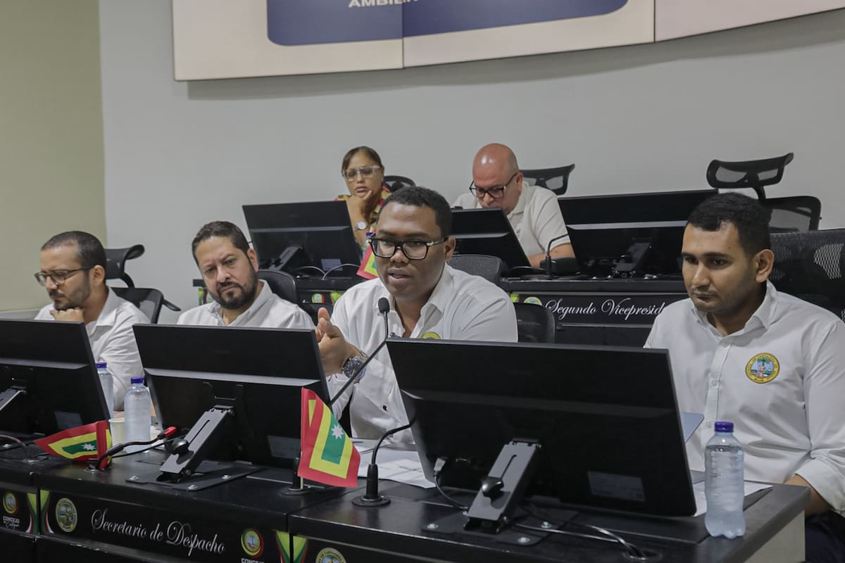 Milton José Pereira, jefe jurídico del Distrito de Cartagena, precisó que la aprobación de estos proyectos de iniciativa Distrital refleja una armonía necesaria entre el Ejecutivo y el Legislativo local. // Foto: Cortesía - Alcaldía de Cartagena.