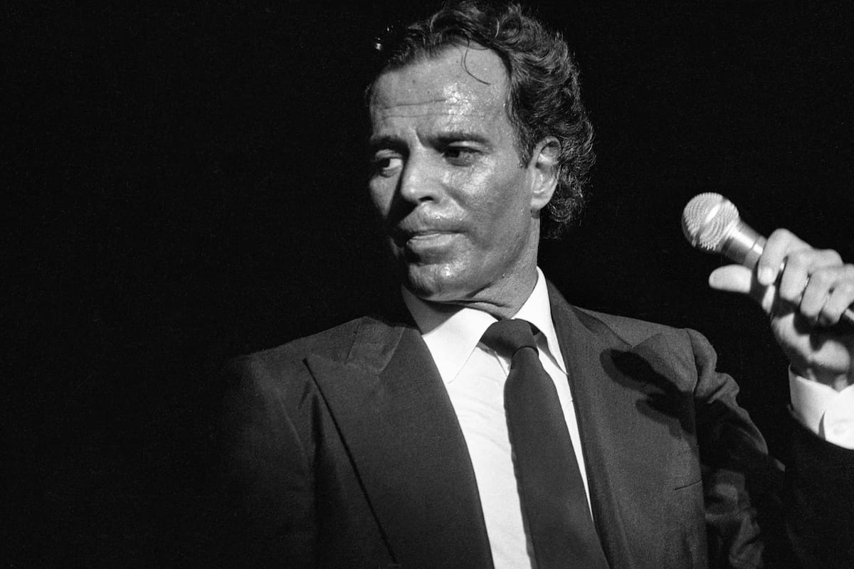 Julio Iglesias en el ojo del huracán tras polémica denuncia en su contra. //Foto: EFE.