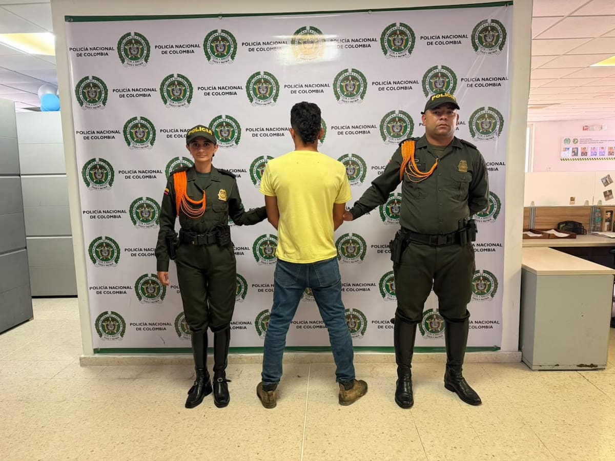 Con la ayuda de la Policía y la Armada Nacional, lograron la captura del responsable // Cortesía: Acuacar.