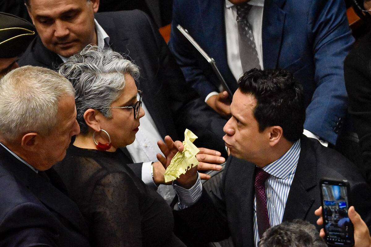 Confrontación en el Senado por hundimiento de la consulta popular. // Colprensa