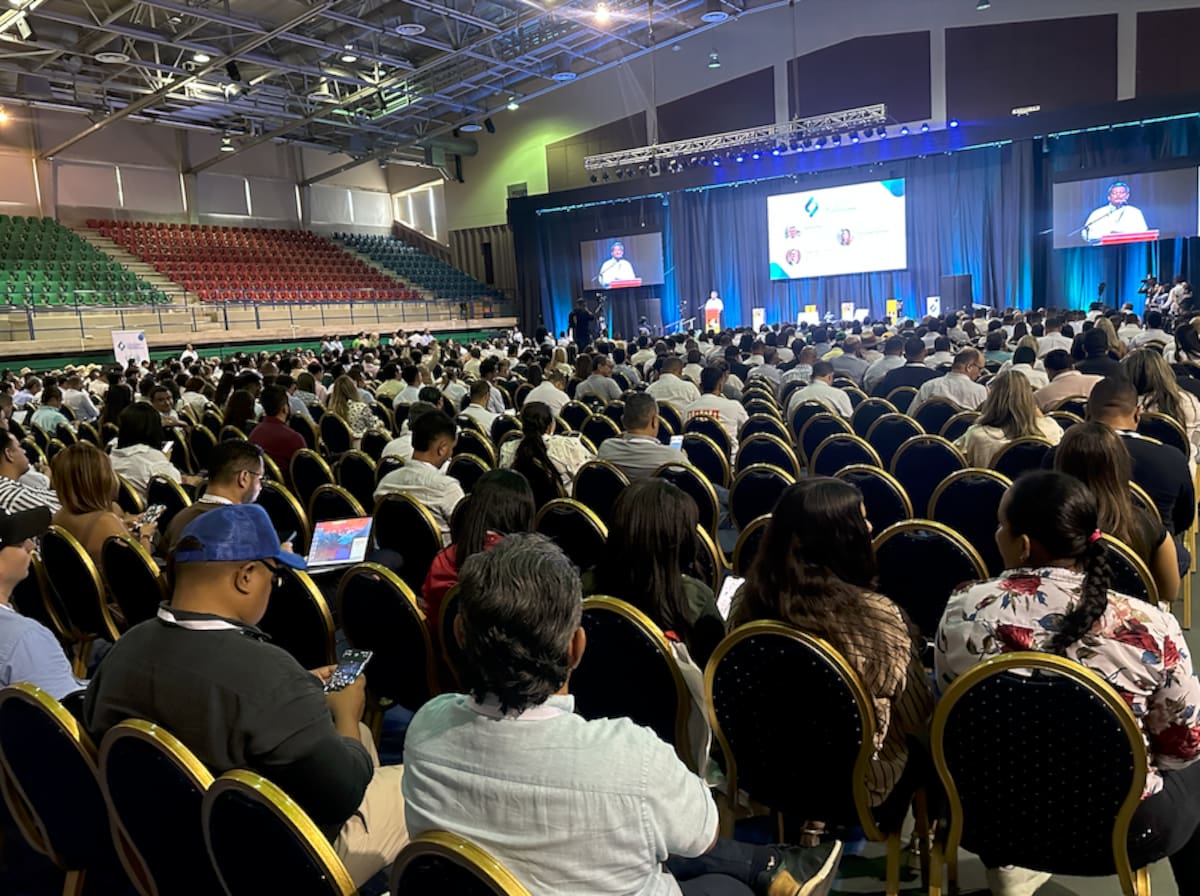 Hubo una masiva participación local, regional y Nacional en el Congreso de Transición Energética Justa y Adaptación al Cambio Climático liderado por al empresa Air-e Intervenida.//El Universal.