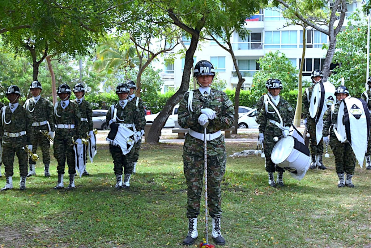 Personal de la Segunda Brigada del Ejército Nacional ha venido ensayando para el desfile de este 20 de julio en el Malecón del Río, donde se conmemorará el Día de la Independencia de Colombia.//Cortesía Segunda Brigada.