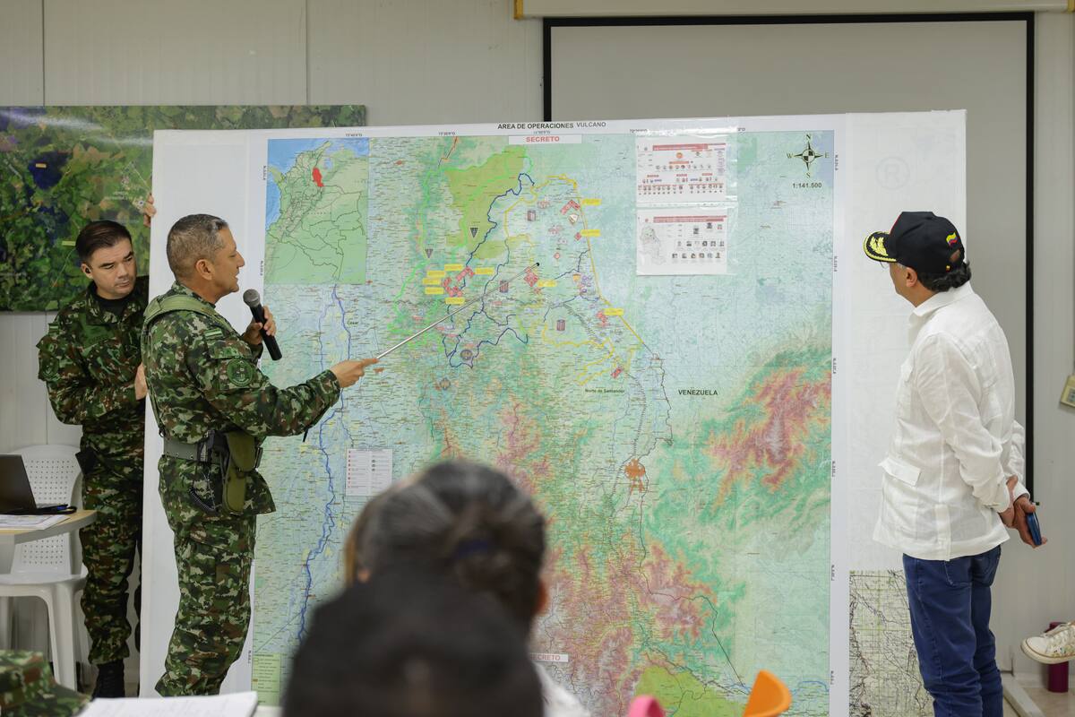 El presidente Gustavo Petro liderando un Consejo de seguridad en el Catatumbo tras el accionar del ELN en esa zona del departamento de Norte de Santander. // Cortesía - Presidencia.