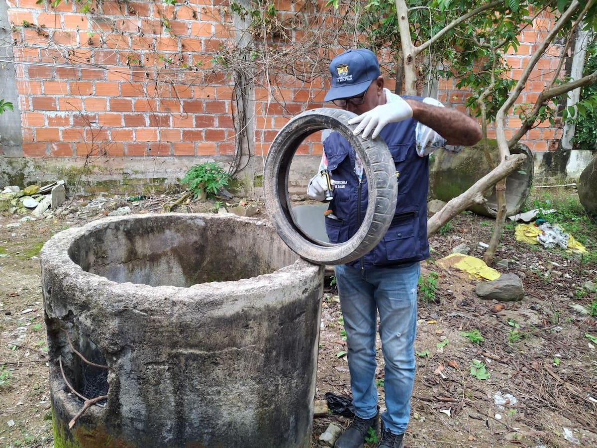 Controles contra el mosquito transmisor del dengue en Bolívar. // Foto: Cortesía - Gobernación de Bolívar.