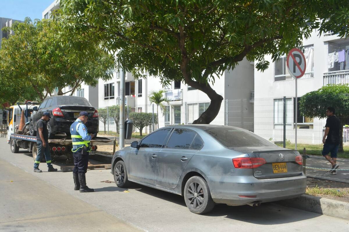 DATT sanciona mal parqueo tras apertura de la vía Parque Heredia–La Carolina