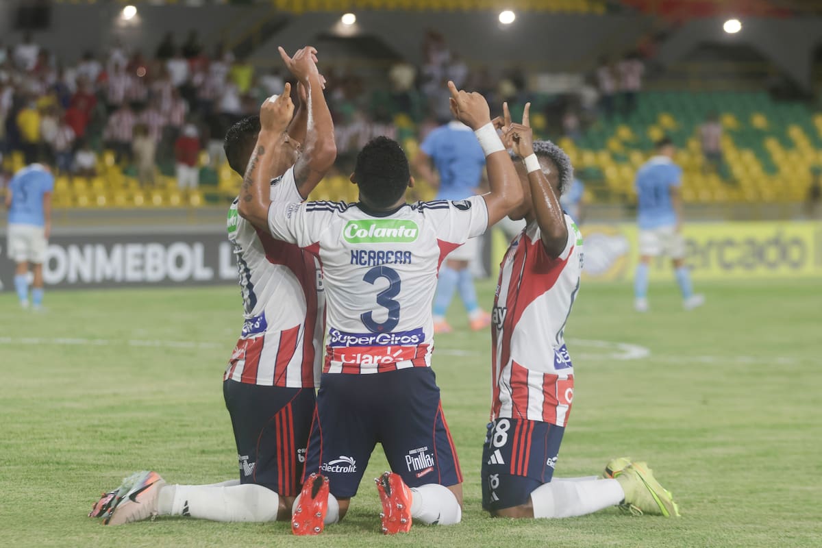 Junior quiere asegurar su cupo a la Copa Sudamericana con un impactante triunfo. //Foto, EFE: Ricardo Maldonado