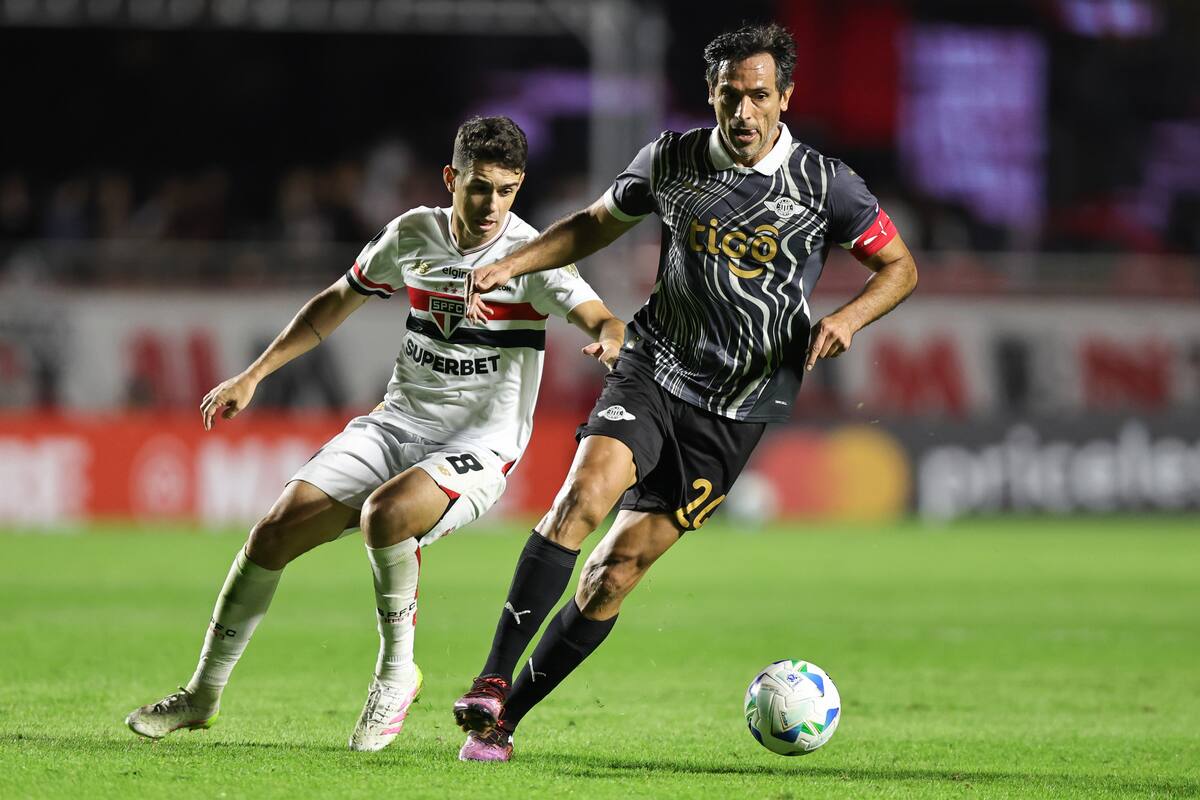 Figura de Brasil se retira del fútbol por problemas de corazón