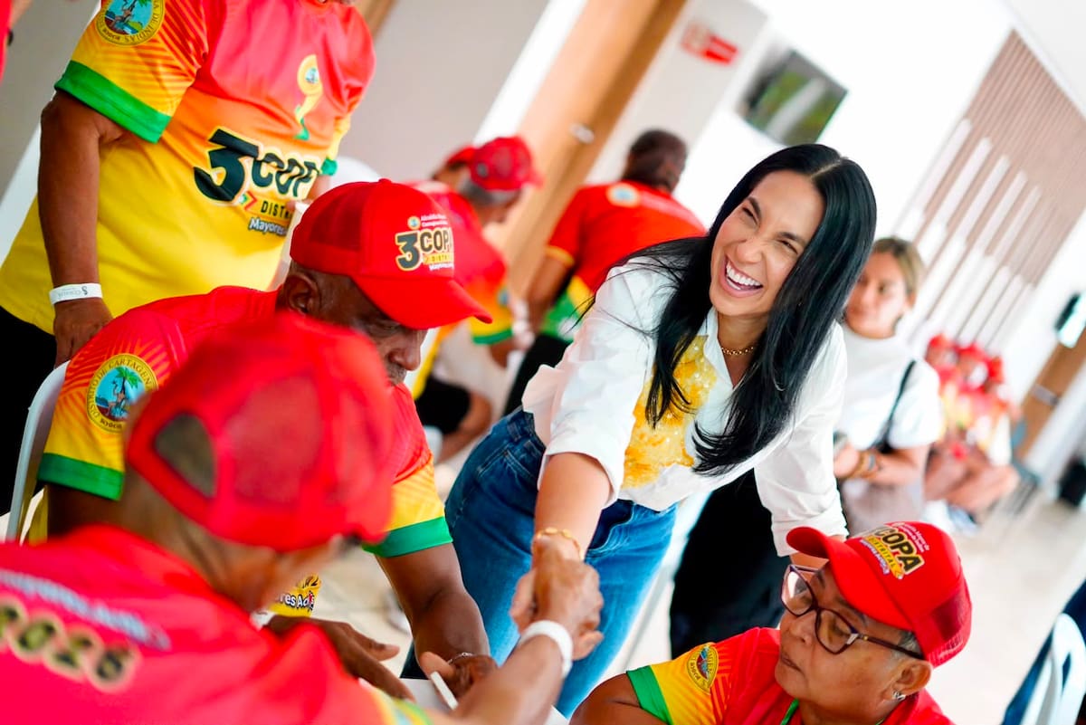 La Gestora Social Liliana Majana ha destacado esta Copa Distrital como una de las iniciativas prioritarias del Distrito para promover el bienestar y la calidad de vida de las personas mayores // Cortesía: Alcaldía de Cartagena.