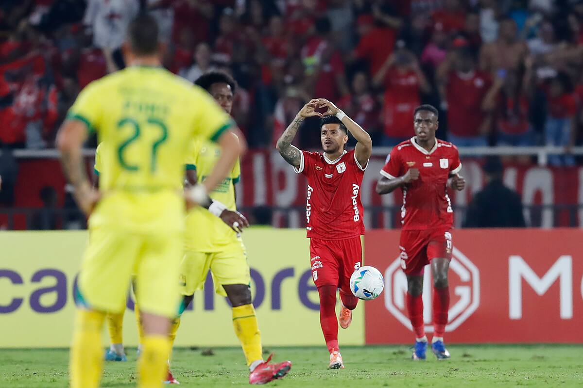 América de Cali dejó en el camino a Atlético Bucaramanga en la Copa Sudamericana. //EFE: Ernesto Guzmán