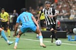 Video: la gran asistencia de Kevin Castaño en la clasificación de Mineiro ante Santos