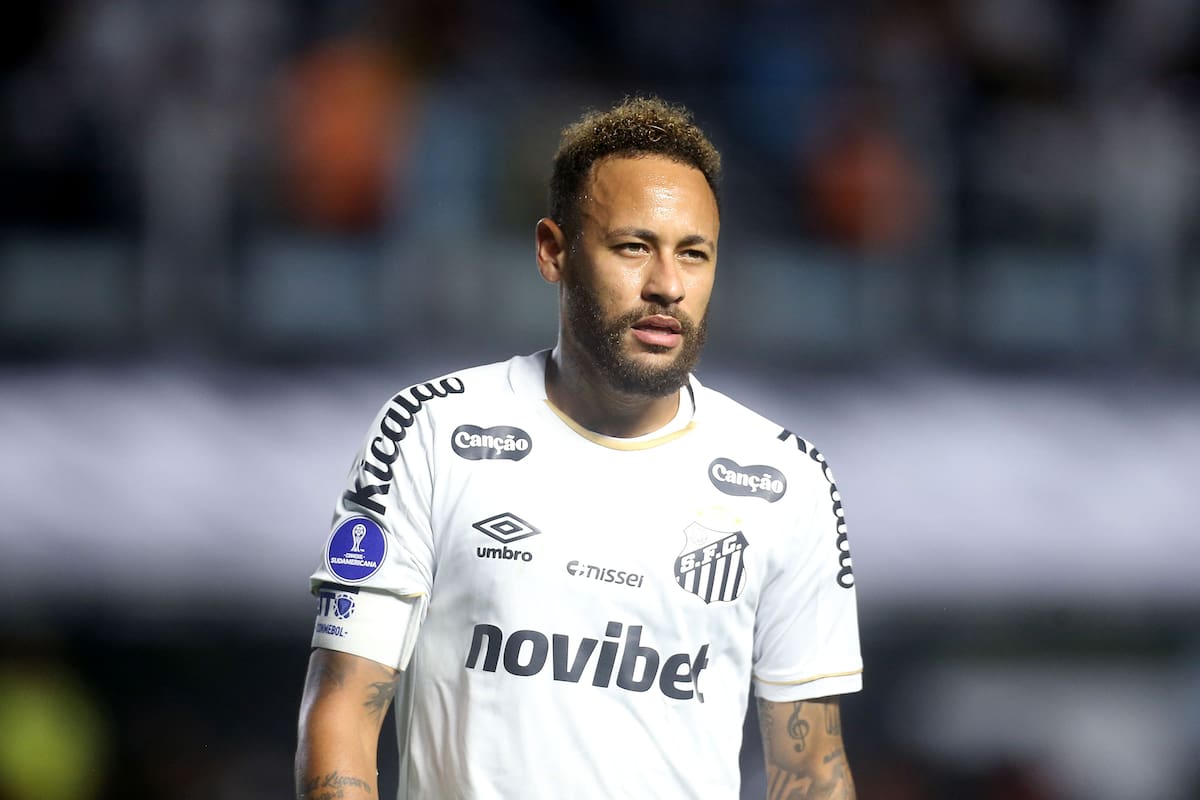Neymar desata la polémica: encaró a hinchas y directivos del Remo tras eliminarlos