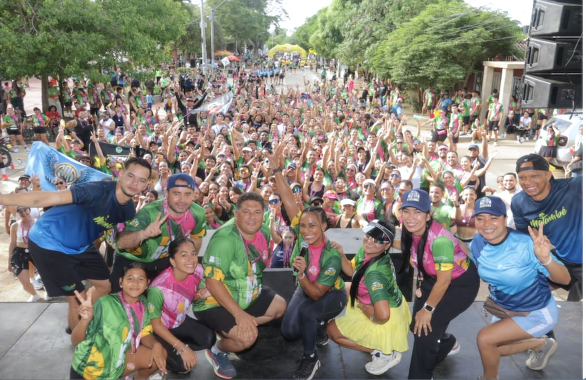 Funcionarios de la Alcaldía de Baranoa se unieron al mandatario Edinson Palma en la carrera ‘Barano Corre’ celebrada en las calles del municipio del Atlántico.//Cortesía DCADB.