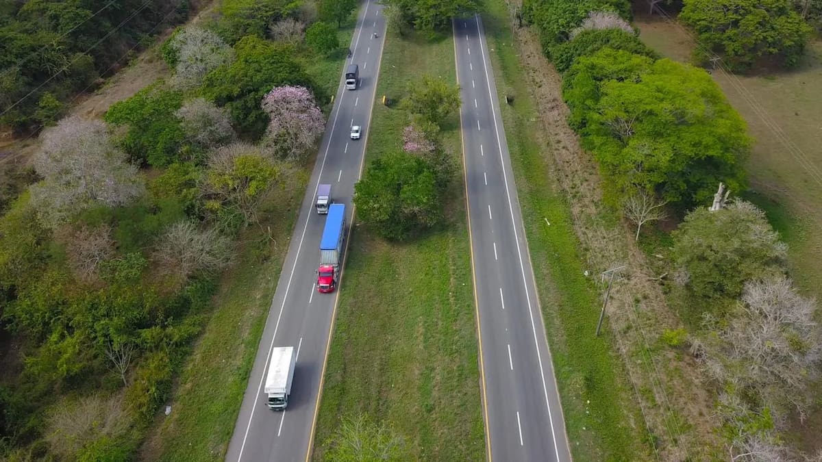 Corredor de Carga Cartagena-Barranquilla, operado por la concesión Autopistas del Caribe. // ANI
